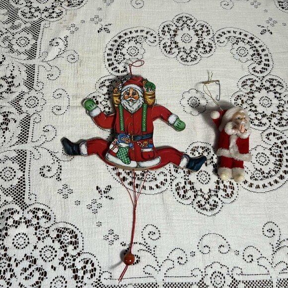 Vintage 1980’s Santa ornaments - Picture 3 of 9